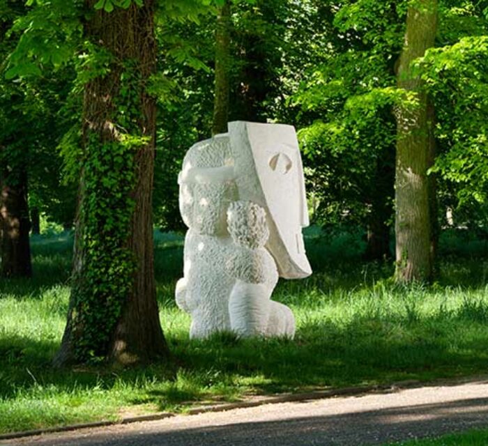 Photo d'une sculpture de Stefan Rinck intitulée Camarillo in Disguise.