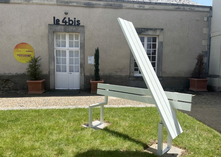 Hein Jeppe Modified Social Bench H 2006